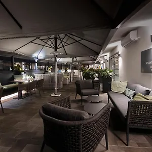 Hotel 77 Seventy-seven - Maison D'art Collection
