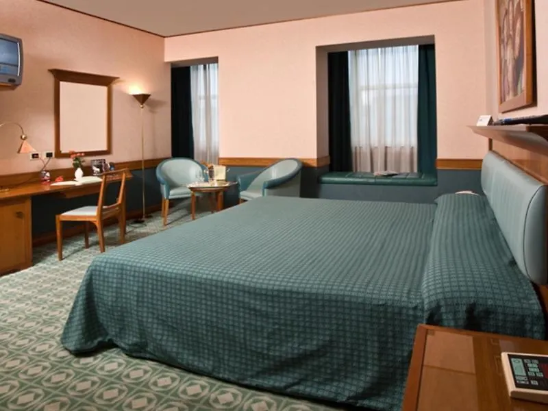 **** Hotel Sangallo Palace Pérouse Italie